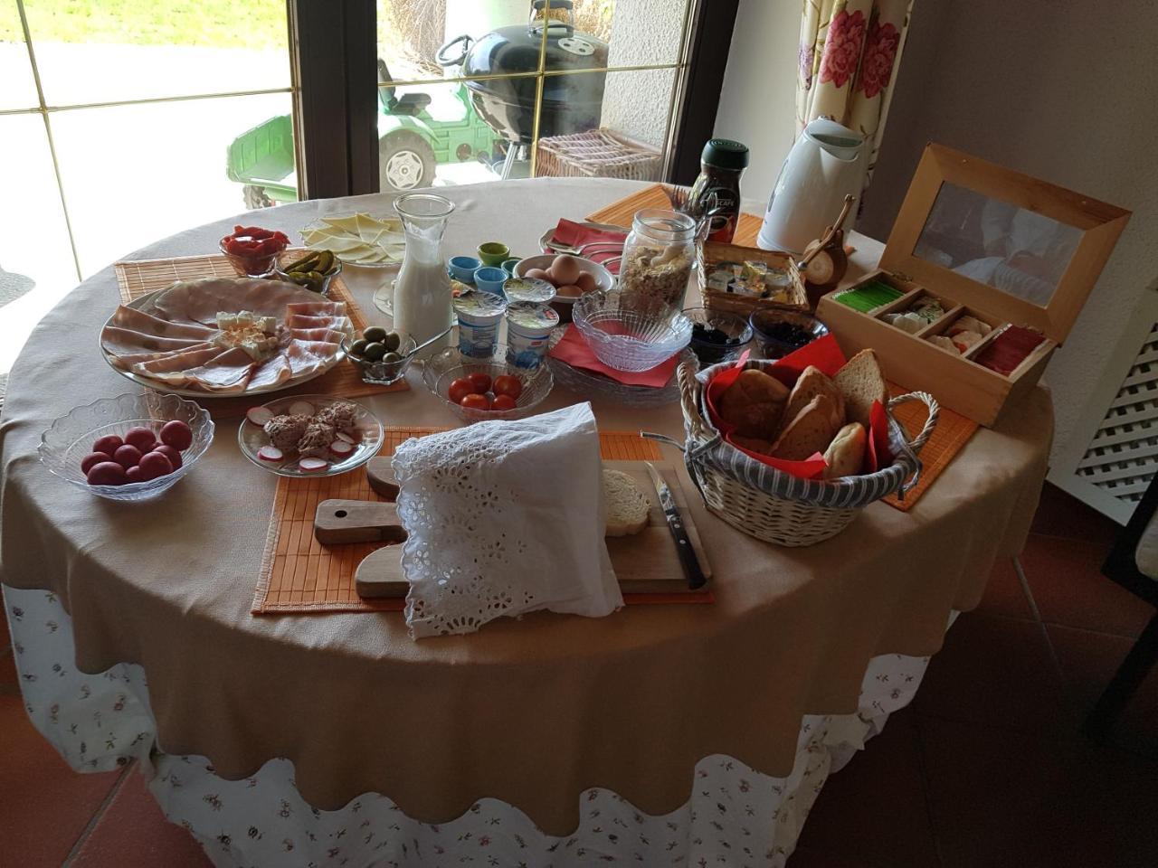 Pr'Simi Panzió Golnik Kültér fotó